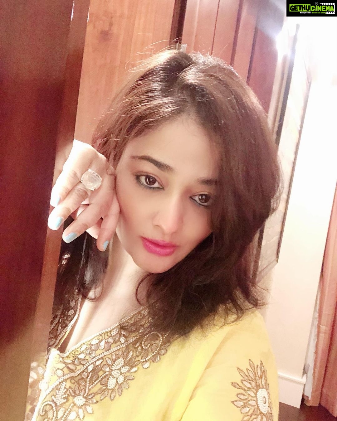 Kiran Rathod Instagram - #puthanduvazthukal#happytamilnewyear#❤️