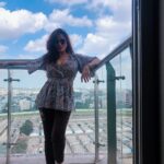 Kiran Rathod Instagram – Let blue sky meet the blue Me #bluesky#sunday#happymood#instamood#instasky#love#instahappy#bestoftheday#happy#love#banglore# Bangalore, India