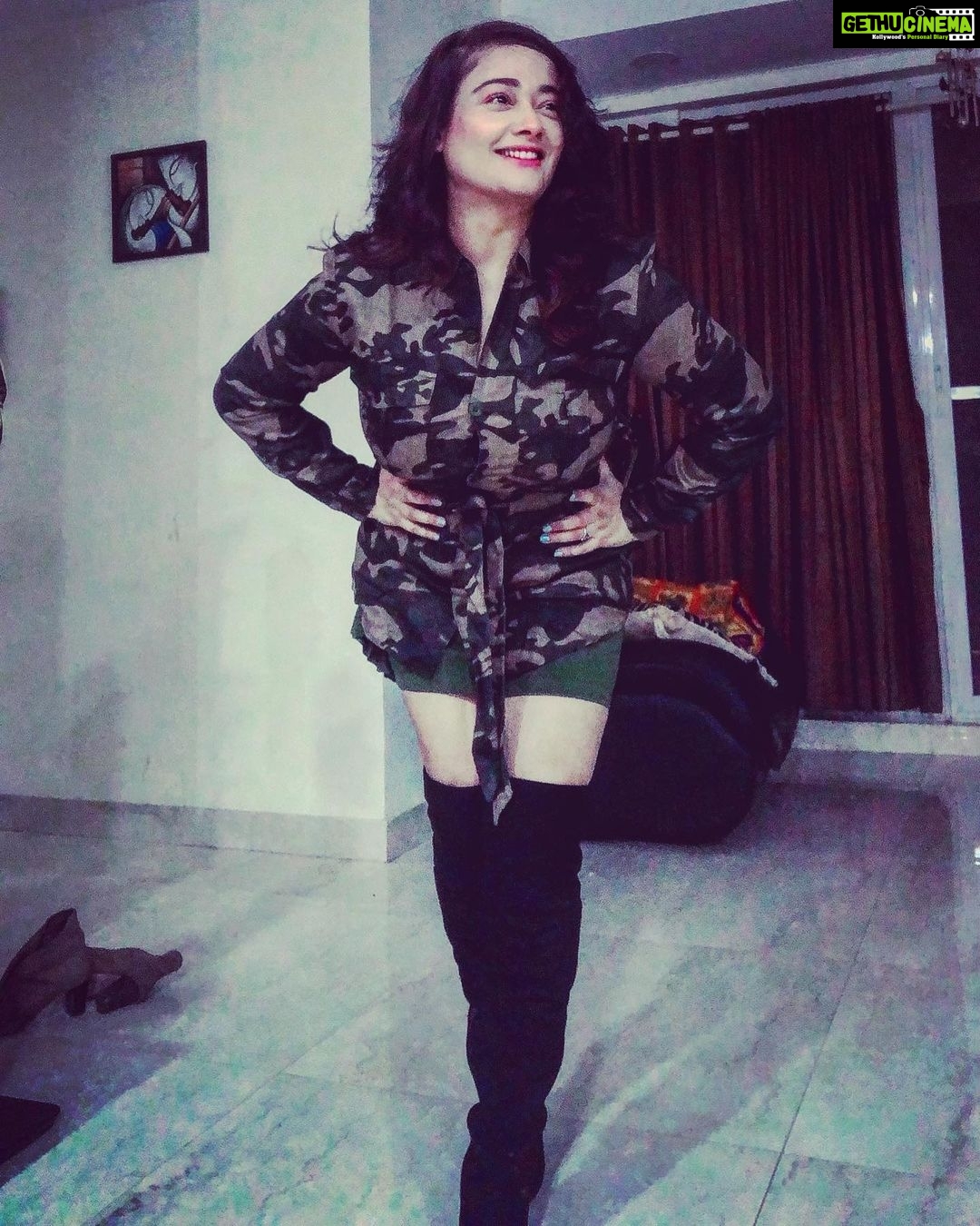 Kiran Rathod Instagram - #saturdaynightvibes#love#peace#happiness#lovetoall❤️