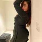 Kiran Rathod Instagram – #aboutlastnight … kindly Ignore the suitcase 😂😂 #badphotographer