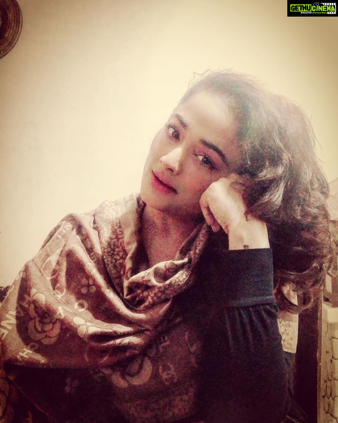 Kiran Rathod Instagram - #winter#jaipur#winterishere#cold#midnightconfessions#❤️