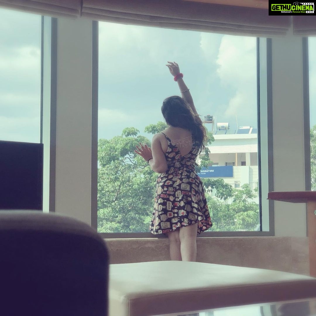 Kiran Rathod Instagram - Lost in the world that doesn’t exist#dreamcatcher#worldstar#❤️ Park Hyatt Chennai