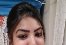 Komal Jha Instagram - When your crush says, yes🤪