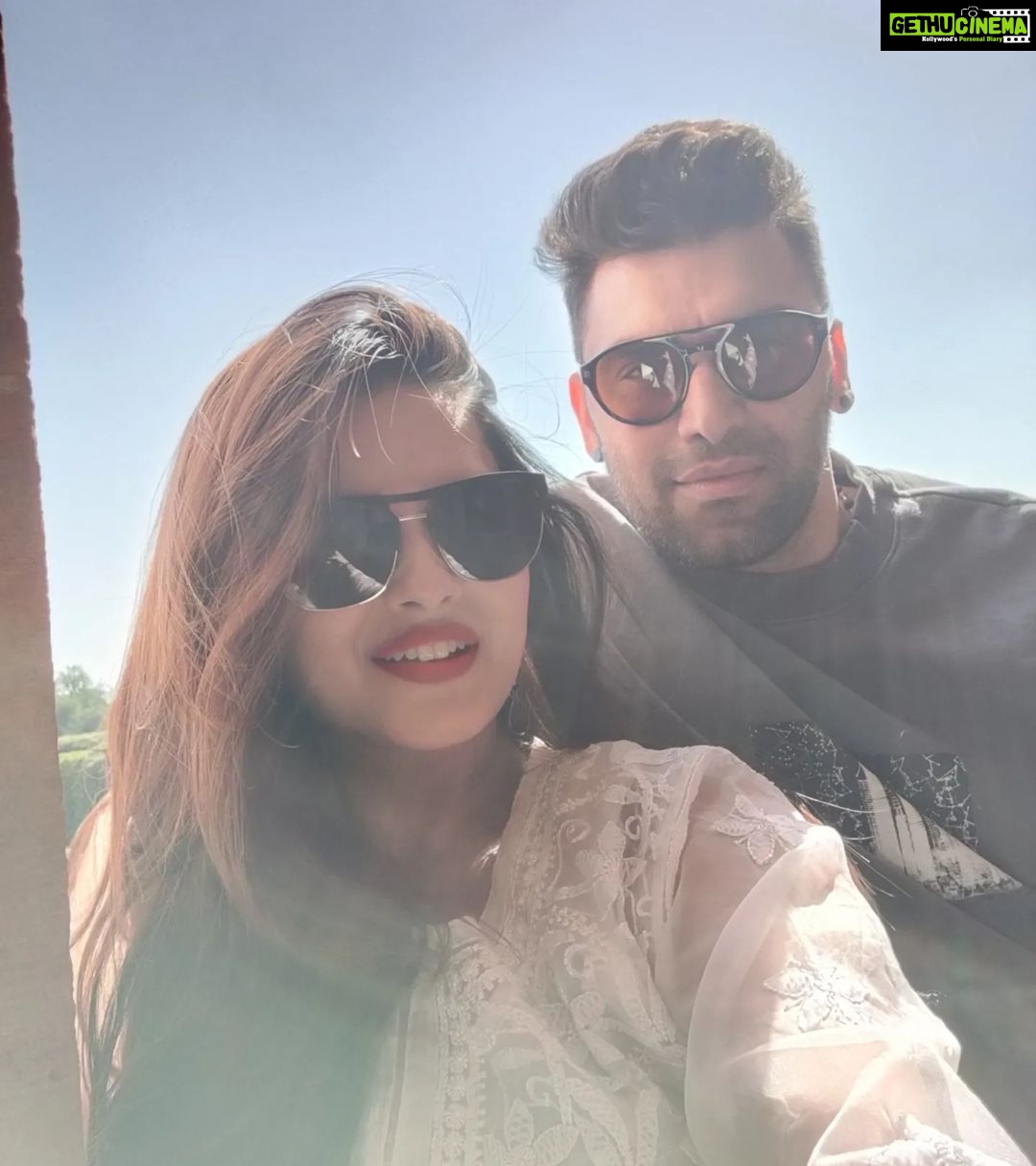 Kratika Sengar Instagram - ❤️ #babymoon #gratitude #jodhpurdiaries @umaidbhawanpalace Umaid Bhavan, Jhodhpur
