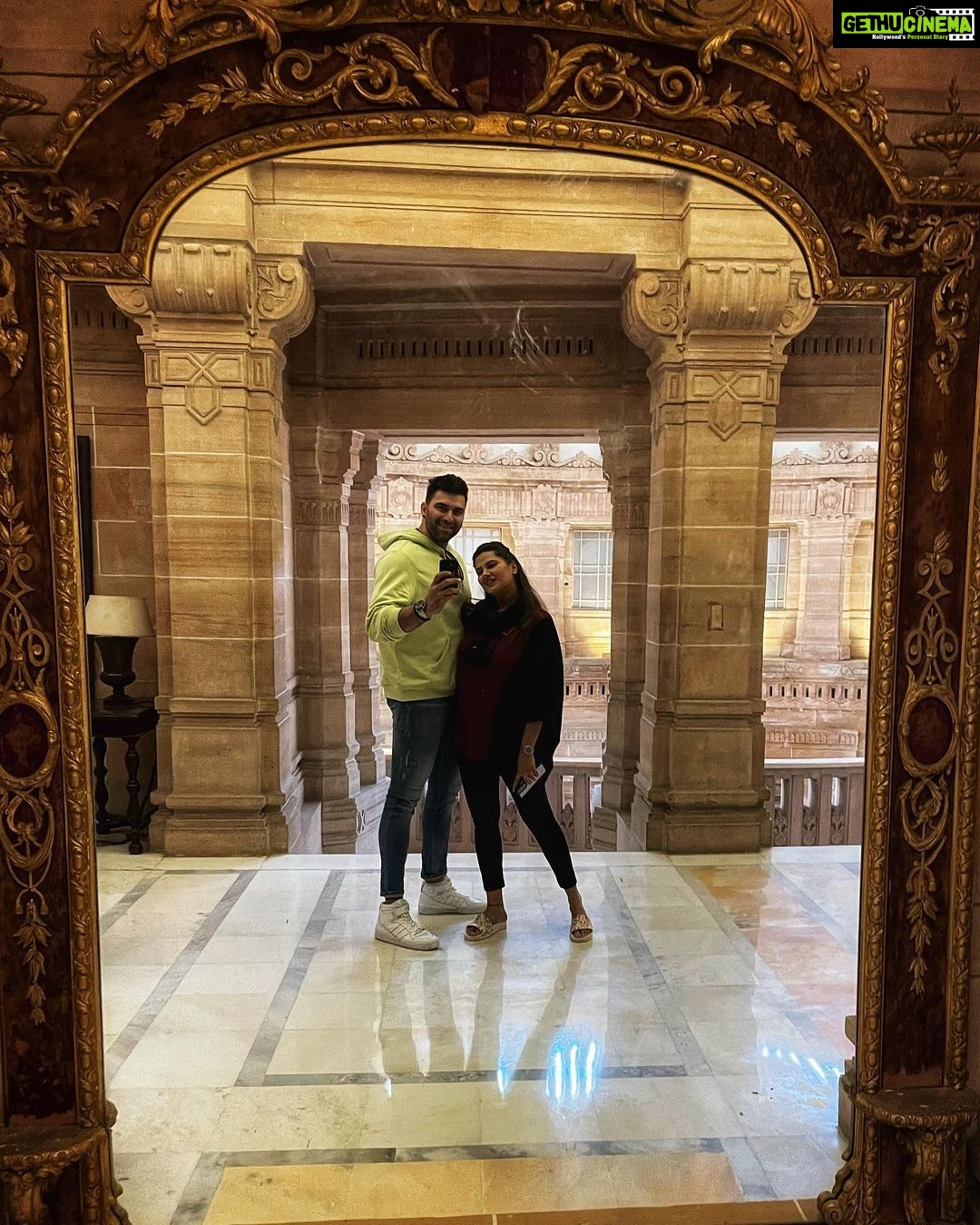 Kratika Sengar Instagram - Life is like a mirror, we get the best results when we smile! 🧿