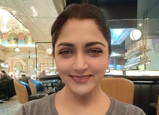 Kushboo Instagram - #London❤❤❤