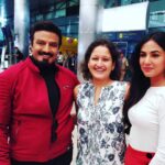 Laila Mehdin Instagram - So lovely to meet Telugu Cinema's original Iron Man! Balakrishna Garu! Such lovely memories of our movie together! Hyderabad,telangana state