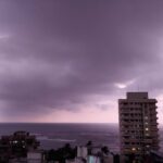 Laila Mehdin Instagram - Finally some rain in hot hot Mumbai! 🌧️🌩️☔ #summer #monsoonrain #nofilterneeded Mumbai, Maharashtra