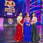 Laila Mehdin Instagram – The Grande Finale of #dancejodidancejuniors airs today on #zeetamizh at 5:30pm. Don’t forget to watch! 
@realactress_sneha @sudhaachandran @deepak_dinkar95 
#zeetamizh #zeetamil #tamilactresses #tamilcinema #realitytv #danceshow #dancejodidancejuniors #grandefinale