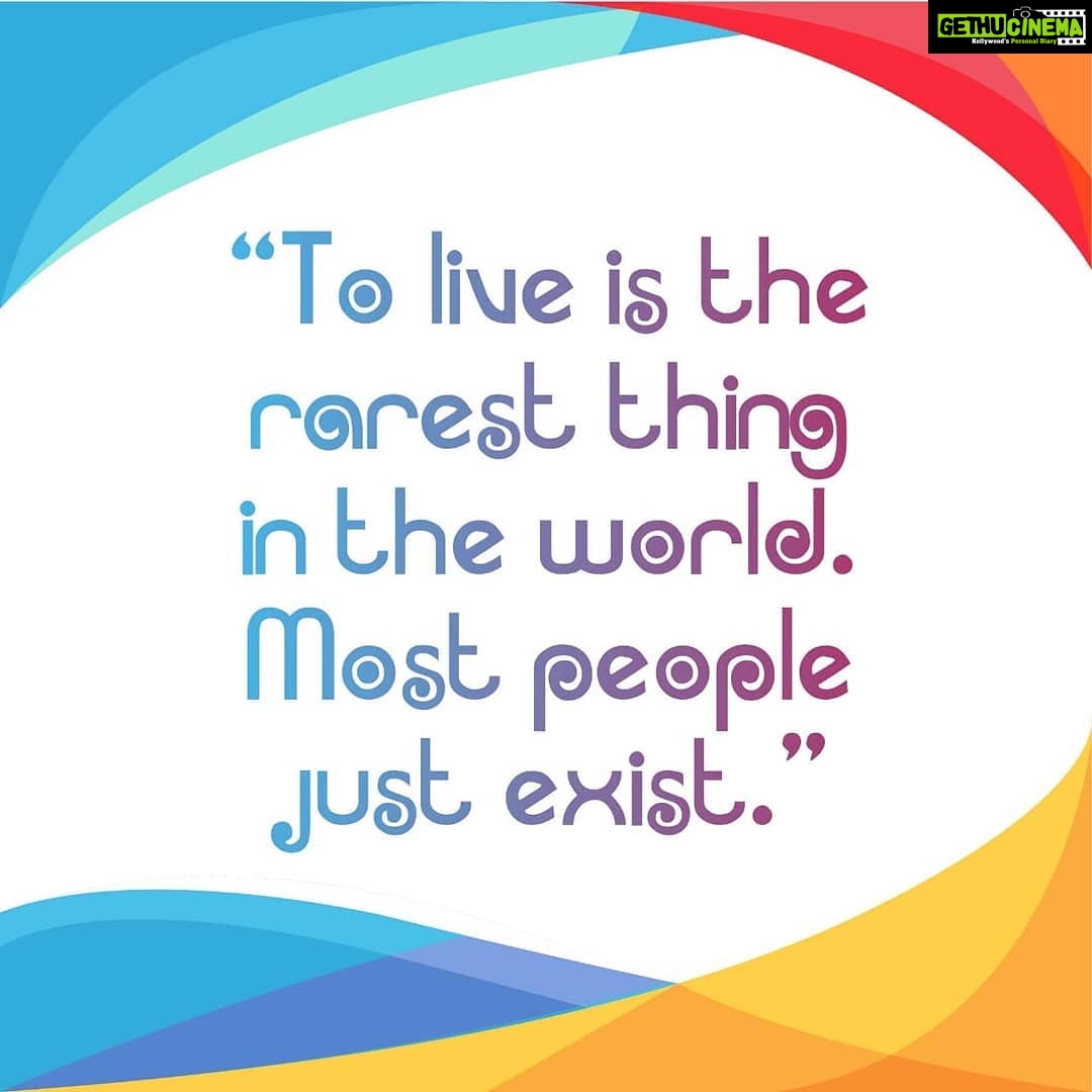 Laila Mehdin Instagram - Such a beautiful quote. All you people out there: please live your life to the fullest and enjoy it 😘