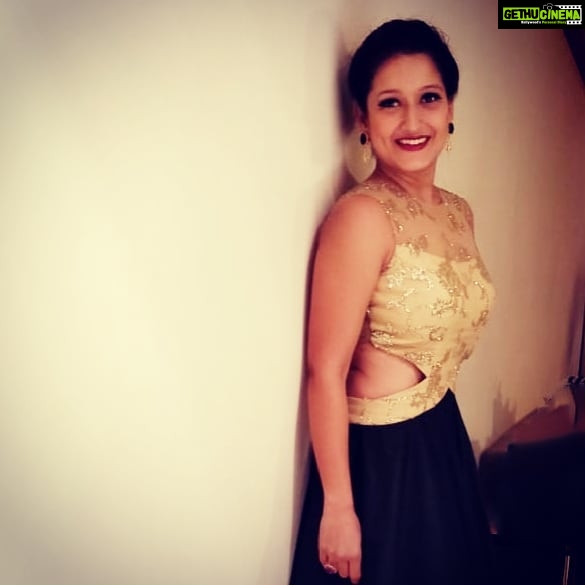 Laila Mehdin Instagram - #starvijayawards #tamilcinema Chennai, India