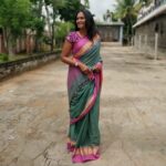 Lakshmi Priyaa Chandramouli Instagram - Today was temple visit day. I wanted to wear something new for it but also wanted it to be comfortable. Chose this lovely saree called 'Kaatril' made by @rasaalidesigns for it. It's Khadi cotton. Made from handspun cotton by weavers. Loved it! Last few months I've been particularly trying to pick sarees that are not machine made, that are handloom, direct from the weavers. This one fit right in and I absolutely enjoyed wearing it. Kudos to brands like @rasaalidesigns who focus on getting hand woven sarees to customers! Huge thumbs up! #HandMadeWithLove #Weavers #RaasaliDesigns #Kaatril #TempleVisits #Local #KhadiCotton #SareeLove #HandLoomSaree #NoFilter #NoMakeup