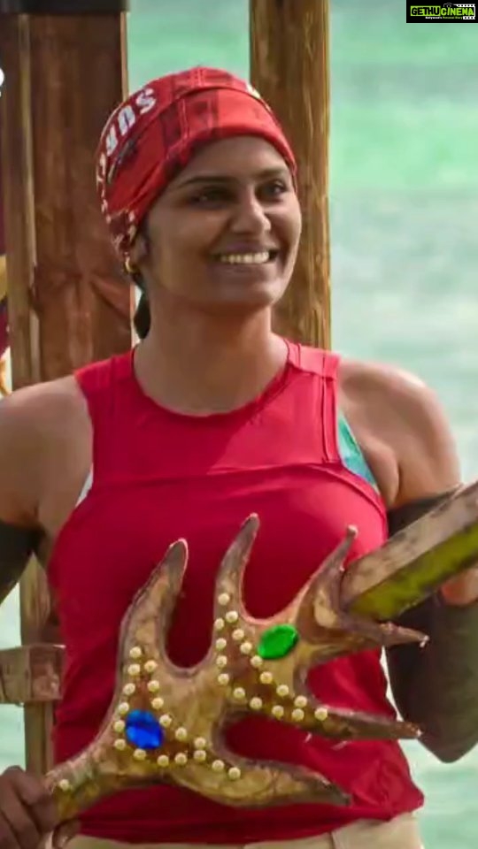 Lakshmi Priyaa Chandramouli Instagram - Posted by #TeamLP And we did it again.... Kudos to all my tribe members. Can it get any better ? ! This feel and this moment will always be cherished. . . Hope you guys watched the episode. Don't forget to watch today at 9:30 pm on @zeetamizh . . #Survivor #survivortamil #zeetamizh #lakshmipriyachandramouli #lakshmipriyaa