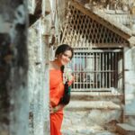 Lakshmi Priyaa Chandramouli Instagram - Enjoyed posing in this beautiful location for a lovely brand :) Shot by @jenson_16 for @va_di_vu MUA: @vadivucosmetics Production house: @filmbery_ #actorslife #photoshoot #traditional #vadivu #underthesun #temple #beautyintradition Chennai, India