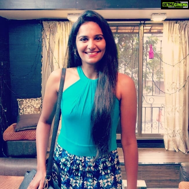 Lakshmi Priyaa Chandramouli Instagram - Throwback to the when I was nervously excited for the India premier of #Revelations at #MAMI, Bombay, two years ago. If you haven't watched the movie yet, it is on NetFlix. Go watch it! :) #longhairdays #throwback #goodtimes #IndieFilm #memories #BombayTimes #michealkorsbag #ANDdress #originalmesmile #filmfestivals #netflix