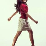 Lakshmi Priyaa Chandramouli Instagram – Happy Sunday you guys! Hope you are all chilling and not jumping around like me! #SundayRandomness #jumpyjumperson #throwback #witcherstudios #photo Shoot