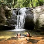 Lakshmi Priyaa Chandramouli Instagram - Spending some time with nature and connecting with the universe is always good for the soul :) #weekendgetaway #manalarwaterfalls #paddyfields #forestdrives #mountains #temples #killerfood #borderkadaiparotta #beautifulsunsets #incredibleskies #allintwodays #tamilnadu #incredibleindia #travelbuddies #happypeople Tenkasi