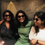 Lakshmi Priyaa Chandramouli Instagram – Celebrating life with swag and laughter 😎 #friendsofthepermanentkind #friendslikefamily #bffs #birthdays #swag #swagfail  #laugh #laughbecauseofswagfail #kannadimunnadienna #foodhigh Soy Soi