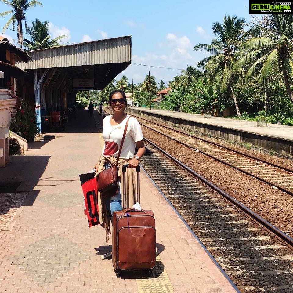 Lakshmi Priyaa Chandramouli Instagram - Travel makes me happy. True or false? Of course it's true! #happytraveller #latergram #thereissomethingabouttraintracks #travelstories #Srilanka #hikkaduwastation #suitcasediaries