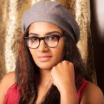 Lakshmi Priyaa Chandramouli Instagram - Trying out different looks! Does this work? PC @koda Have a good weekend you guys! #newlook #actorslife #portfolioshoot #throwback #satoristudios #experimenting
