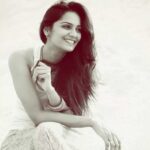 Lakshmi Priyaa Chandramouli Instagram - Pushing away the Monday blues with Black and white! Have a great week y’all! :)