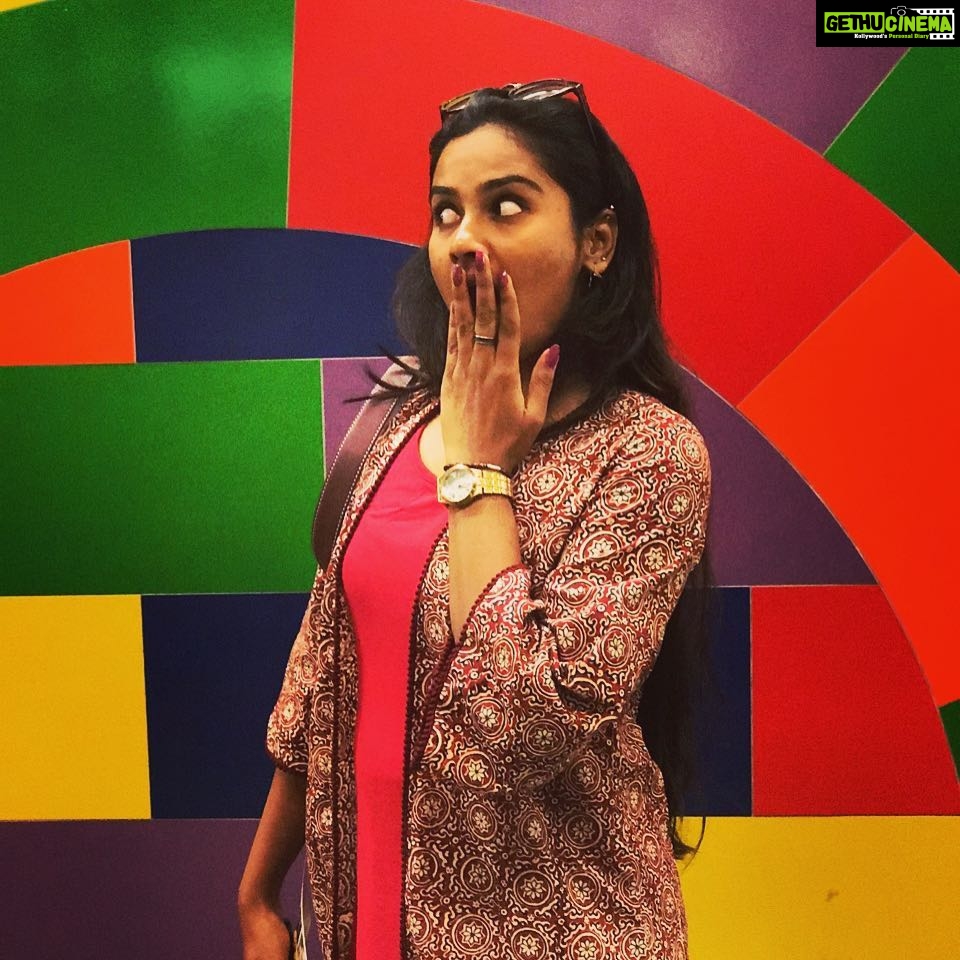 Lakshmi Priyaa Chandramouli Instagram - That's my 'Gosh! Someone stole the first 6 months of this year' look! Seriously? It's July already???? #timefliestoofast #sixmonthsgone #itsjulyalreadywhaaaaaat