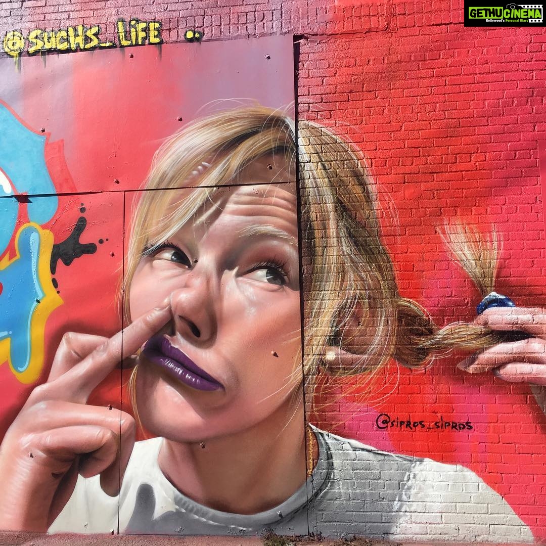 Lakshmi Priyaa Chandramouli Instagram - Such is life! #thingsyouseeonnycstreets #picno5 #graffiti #bushwickcollective #i❤️ny #bushwickblockparty #toomuchtalenthere #suchislife International Pizza Party Unlimited