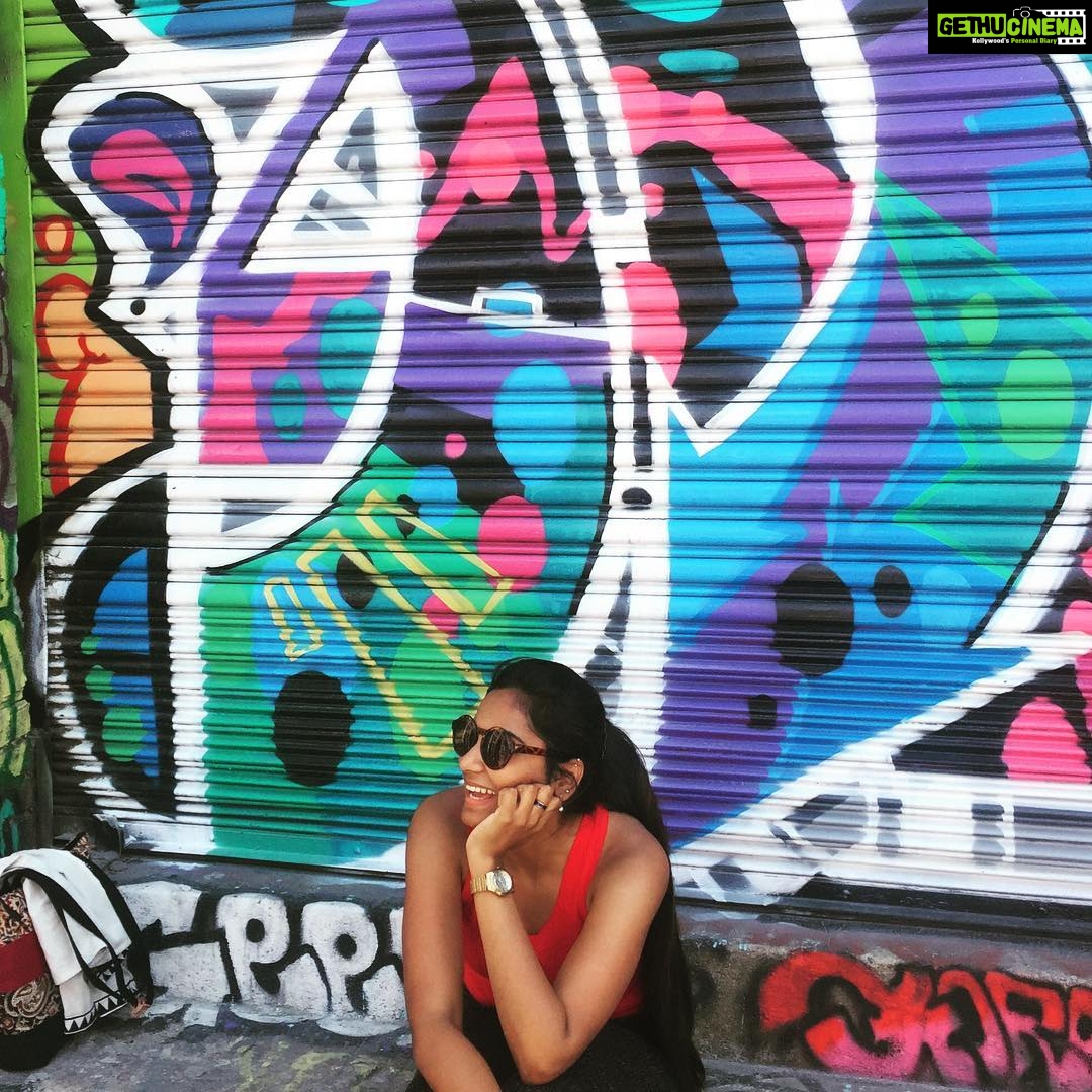 Lakshmi Priyaa Chandramouli Instagram - Learning about street art and graffiti at Bushwick, Brooklyn. The entire area is beautiful hub of art and artists. #thingsyouseeonnycstreets #picno4 #graffiti #artistscommunity #bushwick #learningnewthings #foottourist The Bushwick Collective