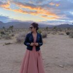 Lakshmy Ramakrishnan Instagram - Here at #JoshuaTreeNationalPark it is absolute silence, beautiful skies, close to nature, trails and the springs, Always in awe of nature, enjoyed the beautiful #Sunset and #Moonrise @Airbnb is just awesome @thebohemianjoshuatree