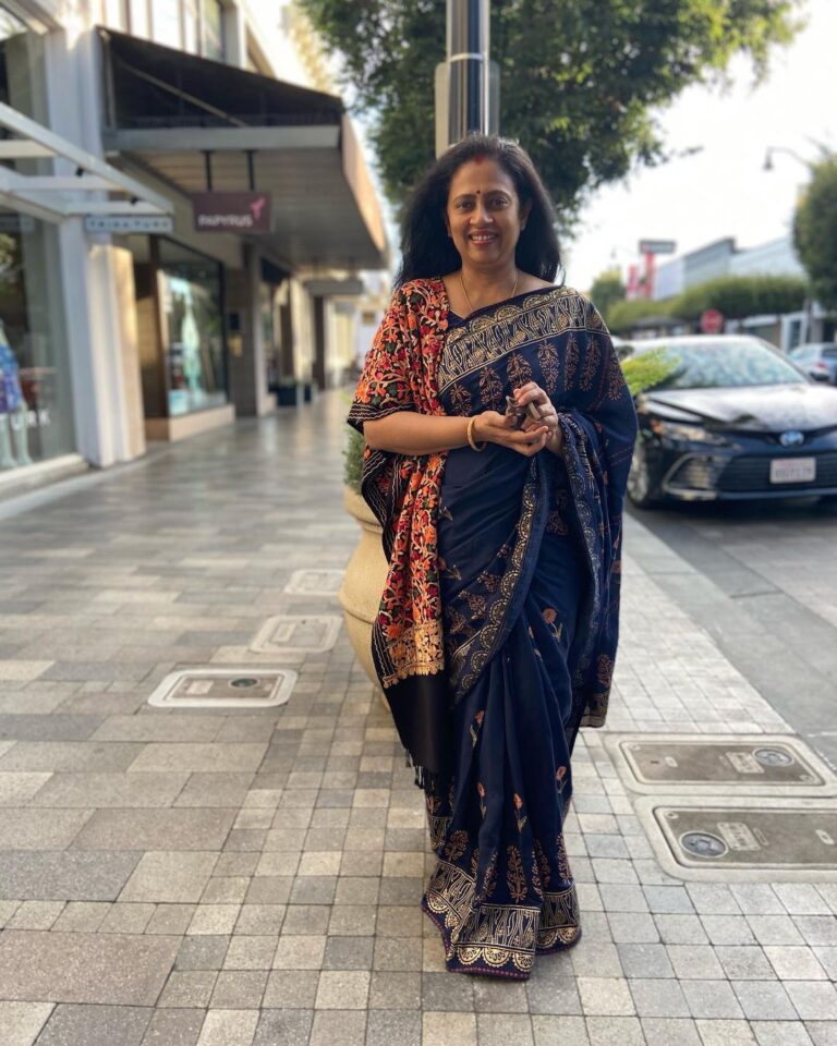 Lakshmy Ramakrishnan Instagram - Good morning abs have a healthy day❤️
