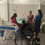 Lakshmy Ramakrishnan Instagram - Some wonderful news to share with you all, thanks to #SwargaFoundation, Karthiga has been presented with One Wheelchair and a Commode Chair in Salem where she is under a rehabilitation program for a while. Thanks to sharonpalliativecenter.org #Nermarrai #NerkondaParvai teams 🙏