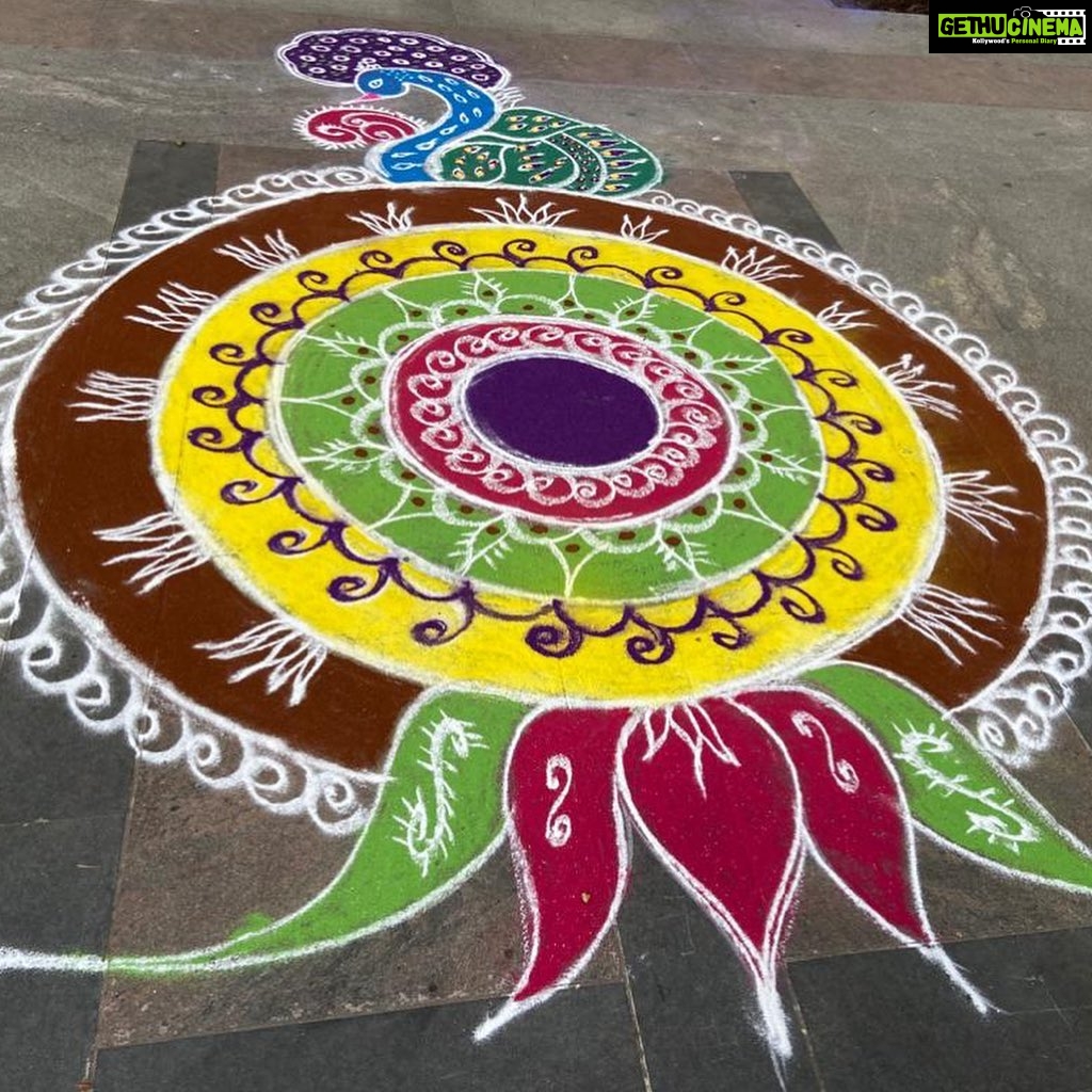 Lakshmy Ramakrishnan Instagram - Congratulations to everyone , May the Republic stand tall 🙏🙏 Pongal and Republic Day Celebrations at #PrestigeBellaVista