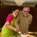 Lakshmy Ramakrishnan Instagram – Temple visit and then a kutty celebration @VivantaCoimb , thank you #MrSumanjiAndTeam for the thoughtful and sweet surprise 🙏 As usual, we love the stay at @VivantaHotels