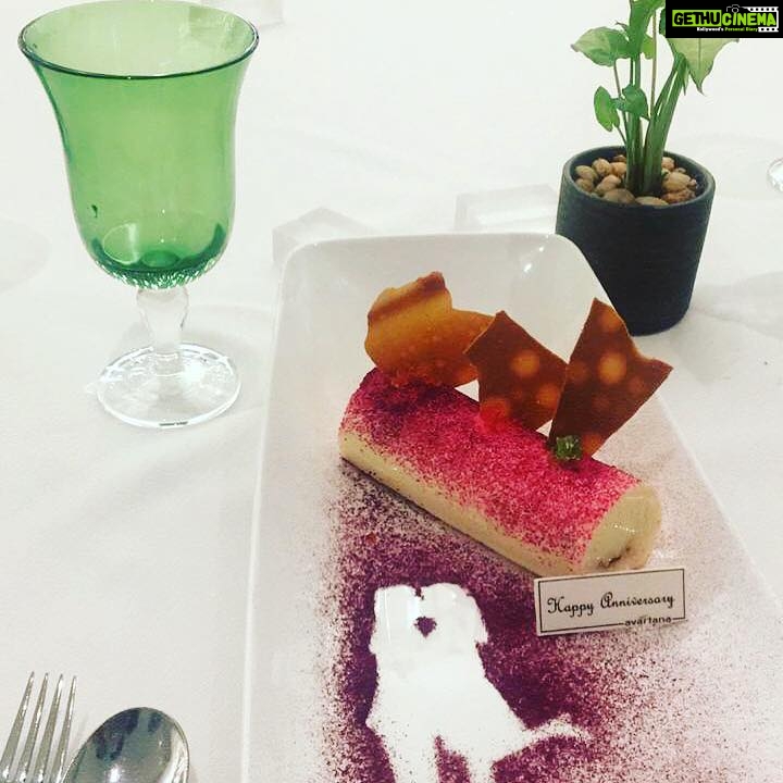 Lakshmy Ramakrishnan Instagram - Anniversary dinner at Avartana, ITC Grand, awesome place😍