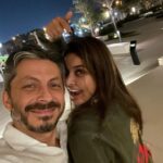 Lisa Ray Instagram - Habibi consents to making a slightly blurry appearance on my timeline after we drove to the remarkable @sharjahhow last night to soak in the Arabic- Flamenco fusion sounds of @maqamundo The UAE continues to impress (By the way, that’s ‘Beirut’ in Arabic embroidered on my back 🇱🇧)