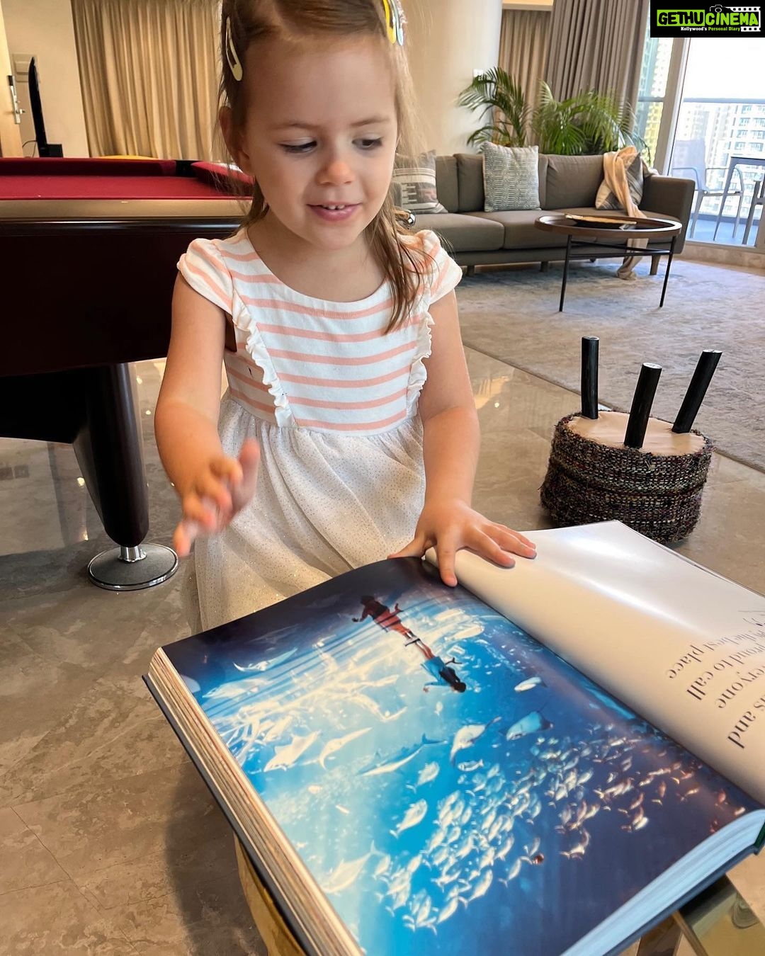 Lisa Ray Instagram - Thanks maushi @bysarahkhan for the picture book on Dubai, our new home. @assouline