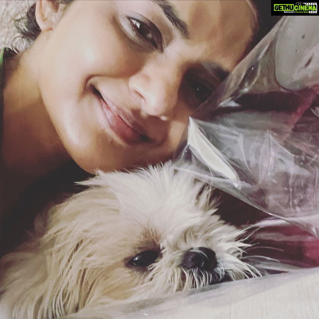 Madhoo Instagram - Home is where my heart is πππ my son resembles meπ