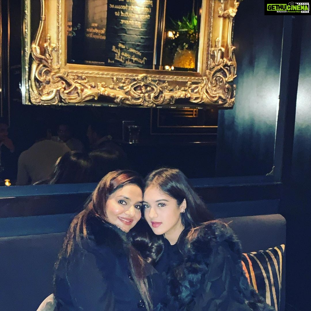 Madhoo Instagram - Love u my baby Already miss u ❤️❤️❤️❤️❤️❤️ Tramp