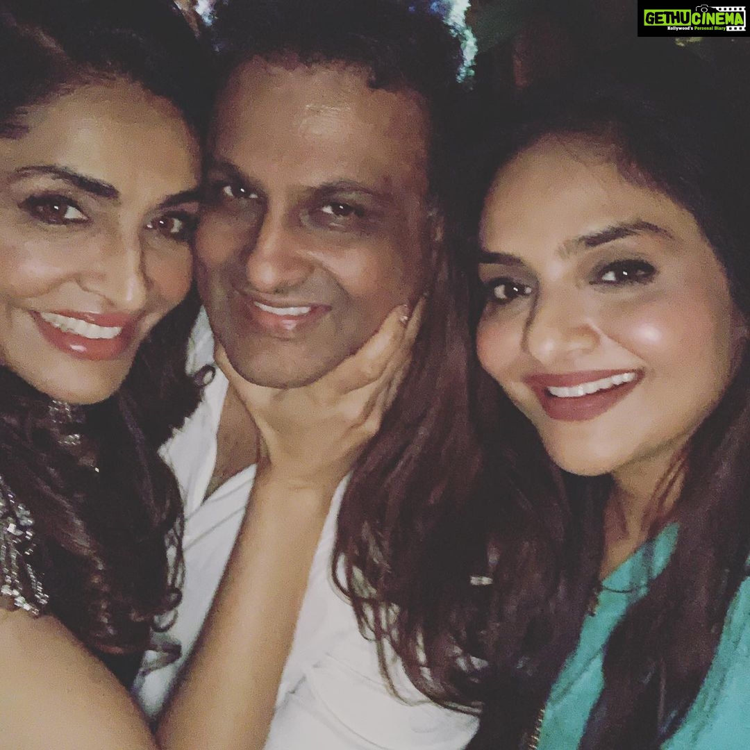Madhoo Instagram - Love you so much 😘