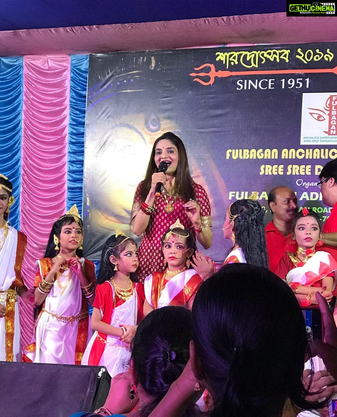 Madhoo Instagram - Some Navratri moments 🙏❤️