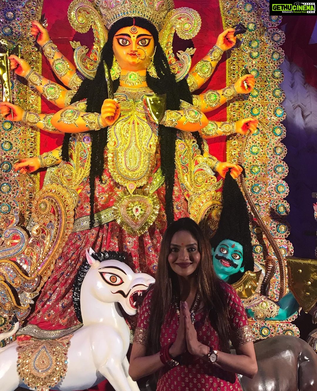 Madhoo Instagram - Some Navratri moments 🙏❤️