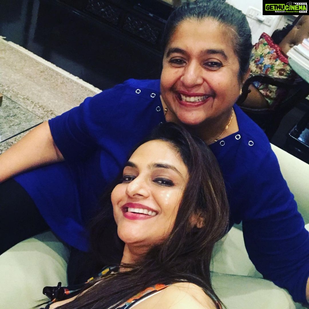 Madhoo Instagram - ❤️❤️❤️#childhood_friends