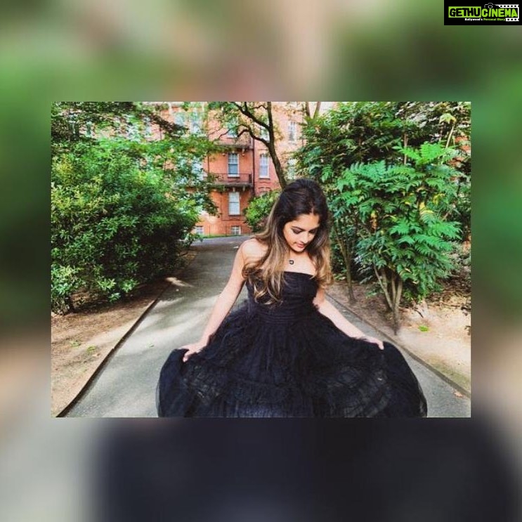 Madhoo Instagram - PROM QUEEN #PRINCESSA ❤️❤️❤️❤️❤️