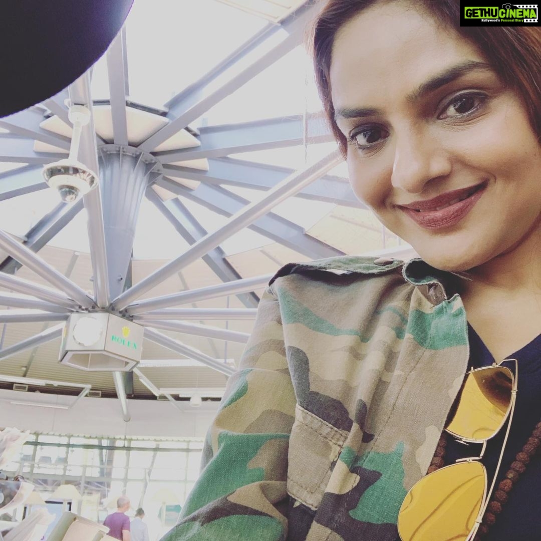 Madhoo Instagram - 🙈❤️ Geneva International Airport - Gate B34