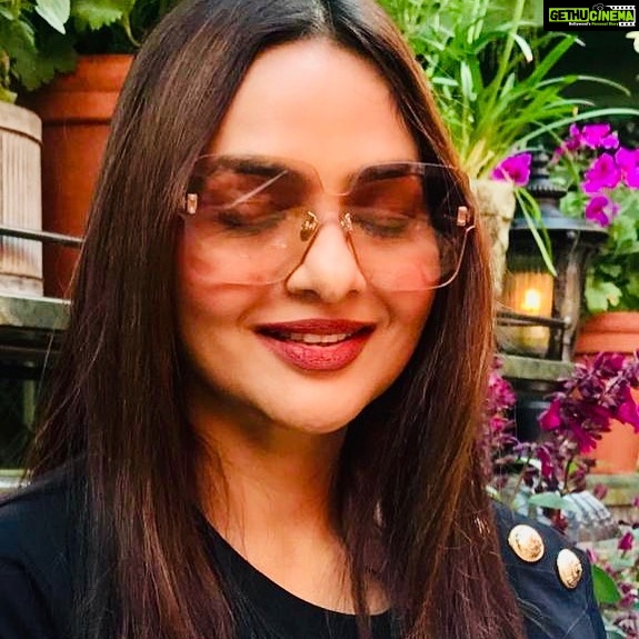 Madhoo Instagram - #zen Photocredit @rhea100 ❤️