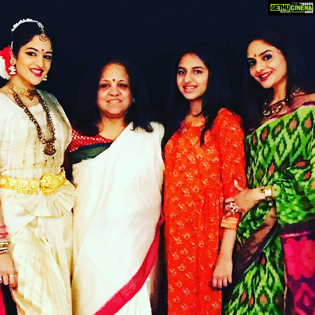 Madhoo Instagram - Thank you dear GOD ❤️❤️❤️❤️happy women’s day #greatjourney