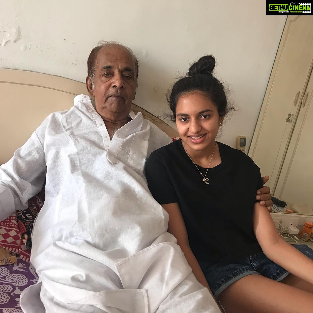 Madhoo Instagram - Happy happy birthday appa 🙏❤️❤️❤️❤️❤️❤️❤️❤️