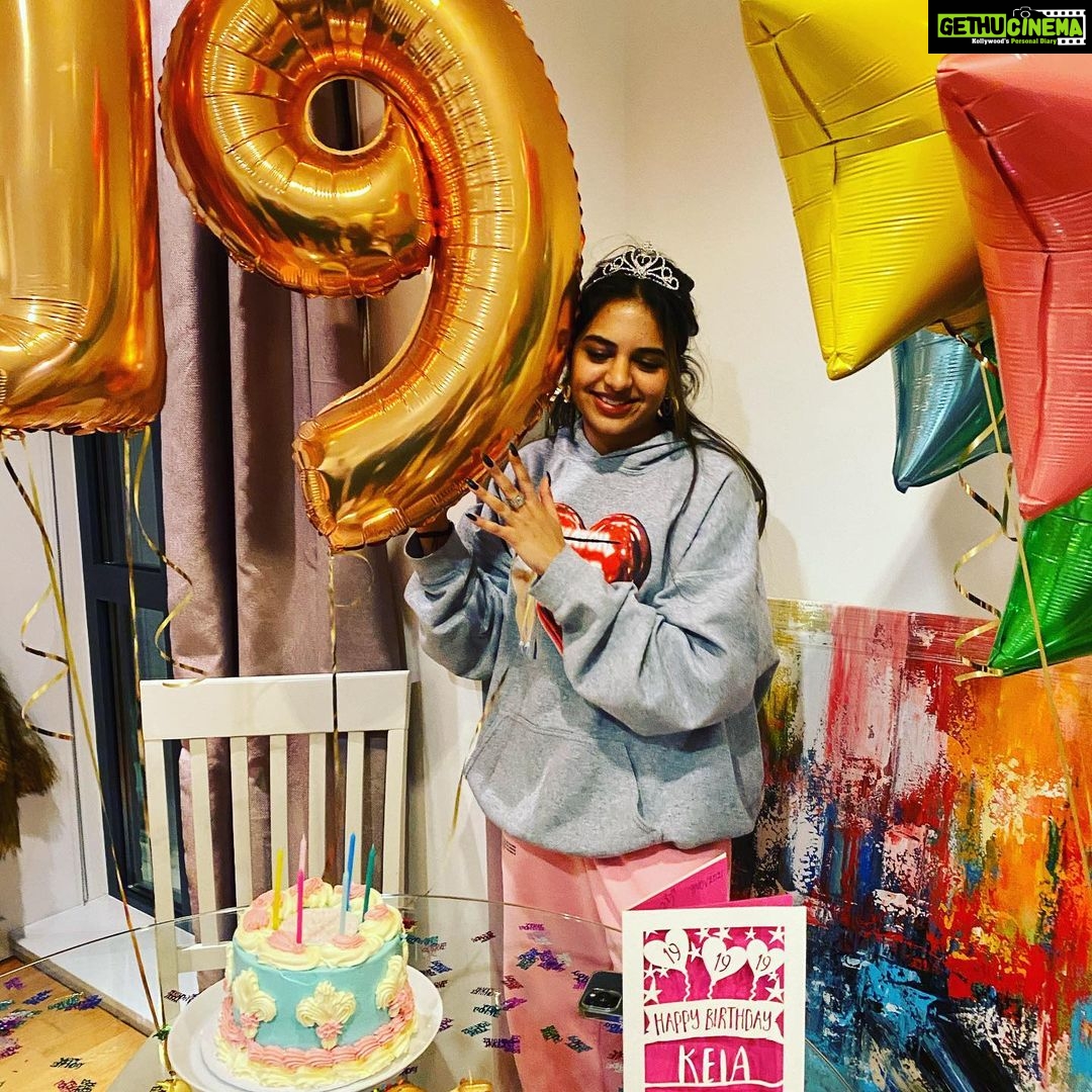 Madhoo - 4.4K Likes - Most Liked Instagram Photos