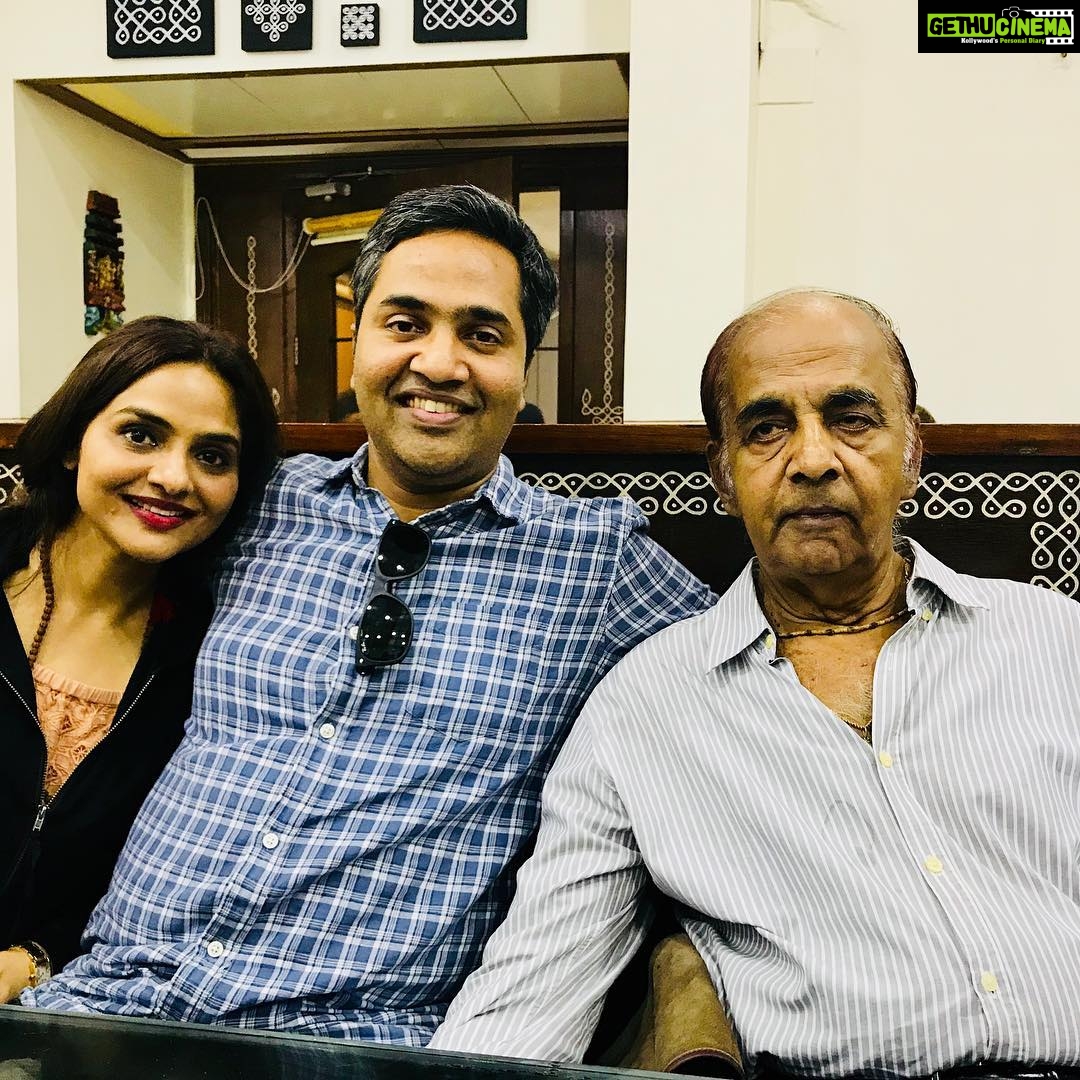 Madhoo Instagram - Happy happy birthday appa 🙏❤️❤️❤️❤️❤️❤️❤️❤️