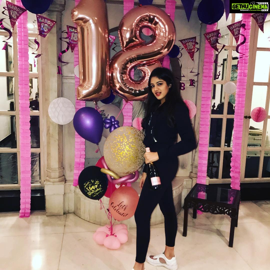 Madhoo Instagram - Happy happy birthday my darling ❤️❤️❤️